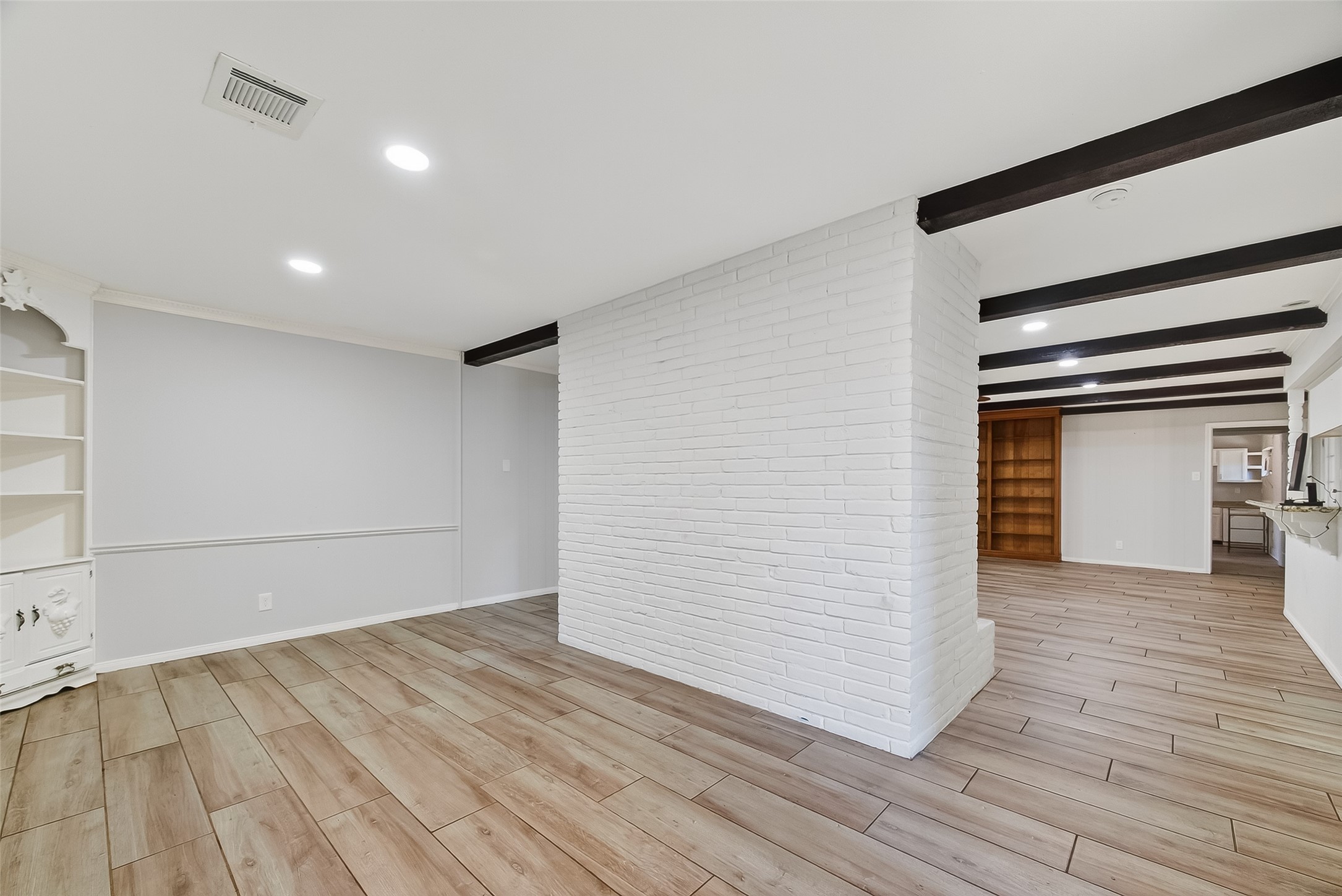 1810 Indian Shores Road Crosby, TX 77532 - Photo 7 of 50