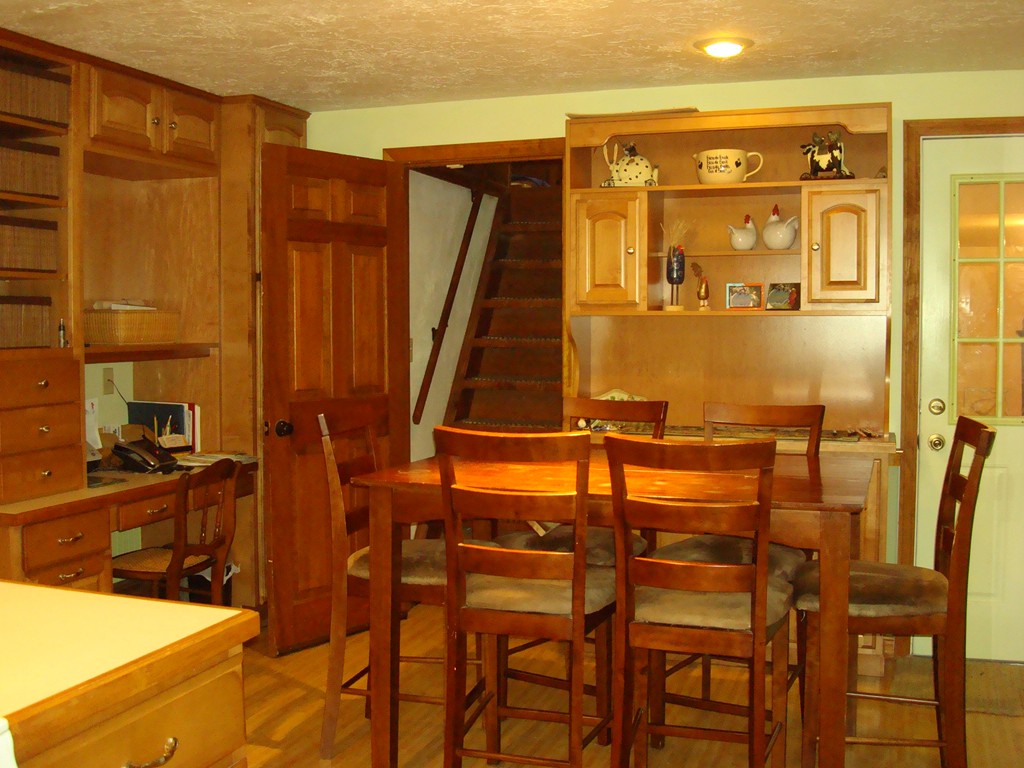 31 Stuart Road Rochester, MA 02770 - Photo 13 of 30