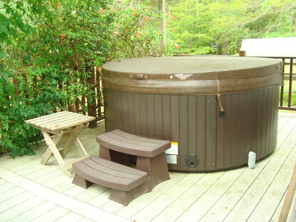 31 Stuart Road Rochester, MA 02770 - Photo 29 of 30 a view of outdoor space