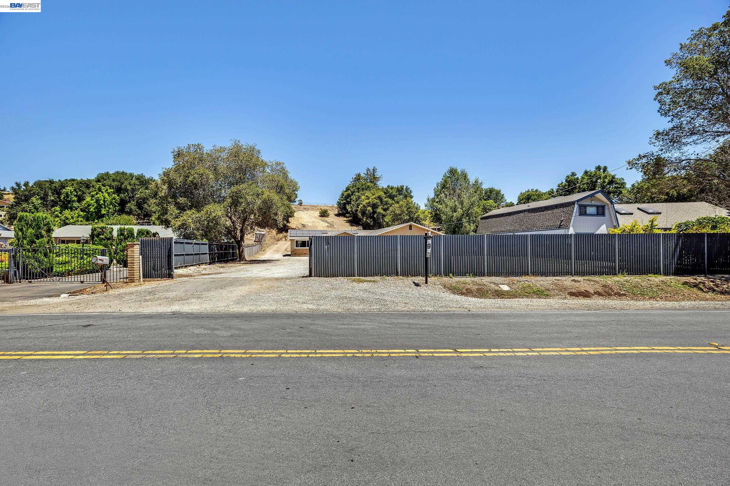 6344 Palo Verde Road Castro Valley, CA 94552 - Photo 6 of 56