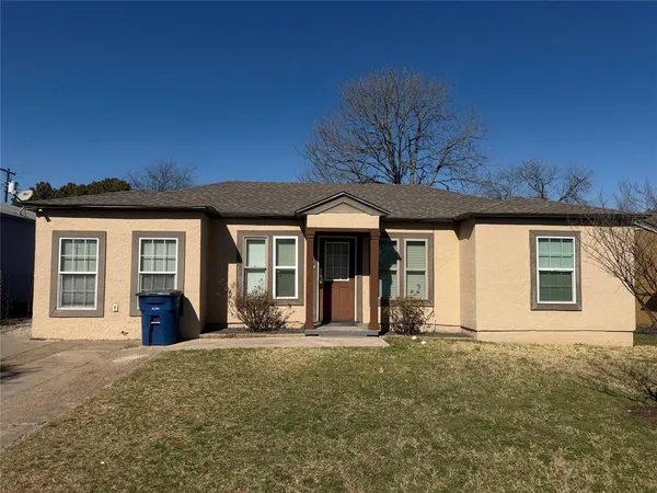 $1,850 | 2829 Falls Drive, Dallas, TX 75211