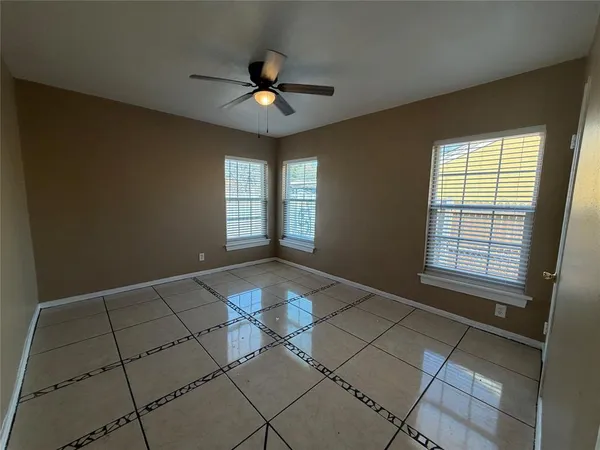 $1,850 | 2829 Falls Drive, Dallas, TX 75211