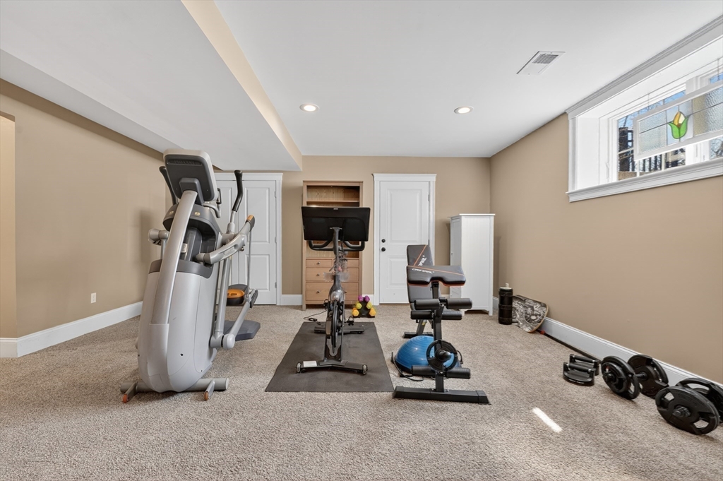 176 Melrose Avenue Needham, MA 02492 - Photo 37 of 41