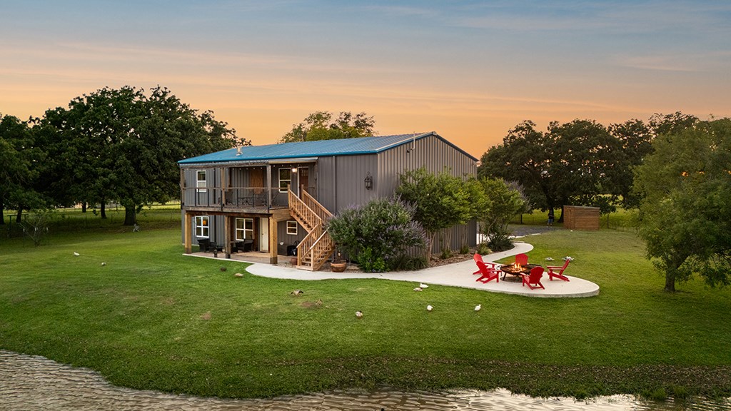 646 Victor Eckhardt Road Fredericksburg, TX 78624 - Photo 6 of 60