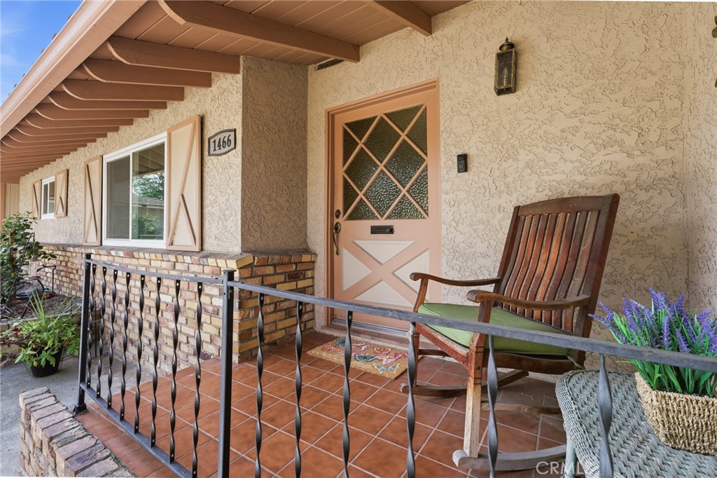1466 Briarcroft Road Claremont, CA 91711 - Photo 5 of 34 Porch
