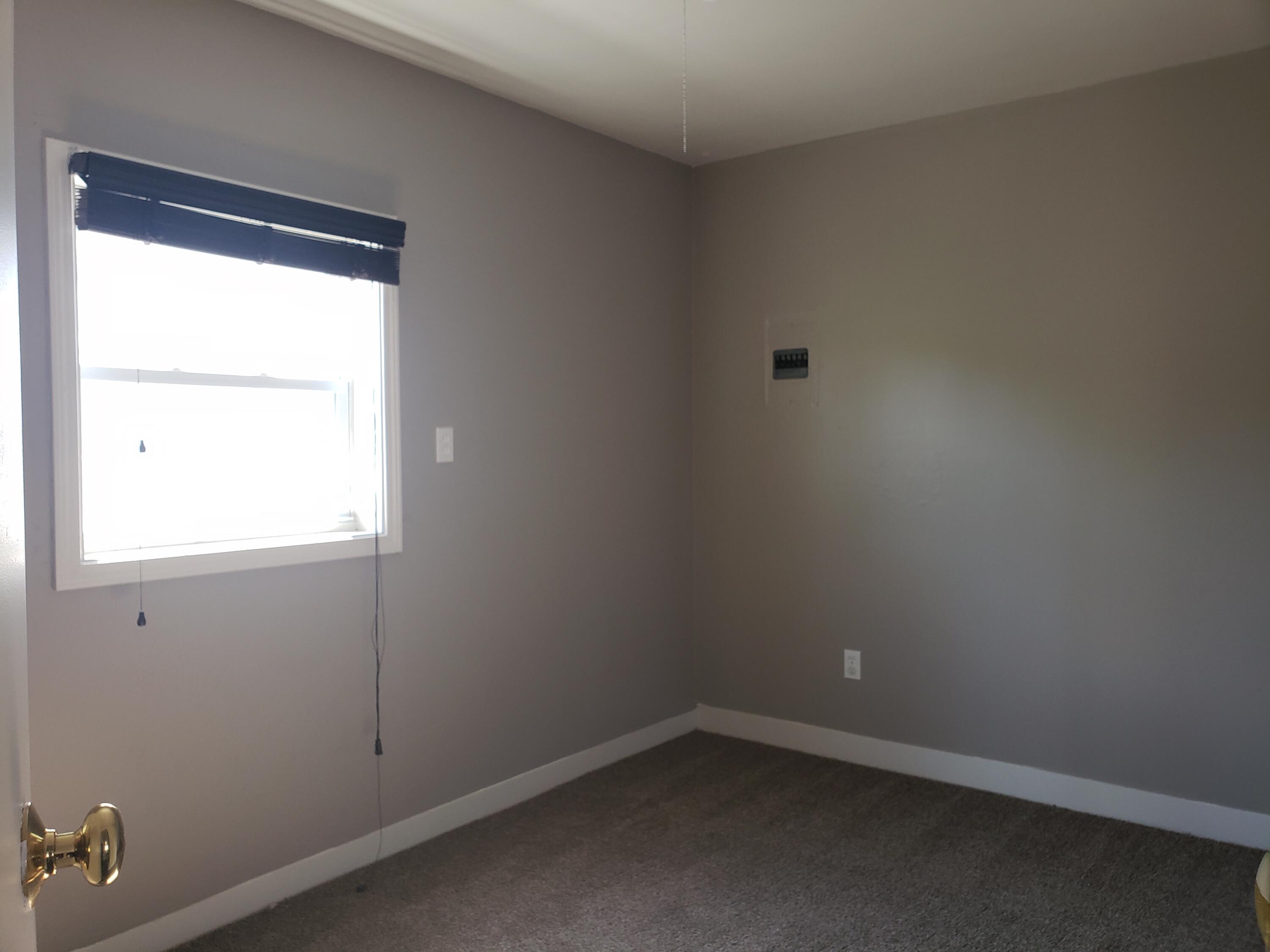 24641 Beverly Road Taylor, MI 48180 - Photo 8 of 14 20210610_103453
