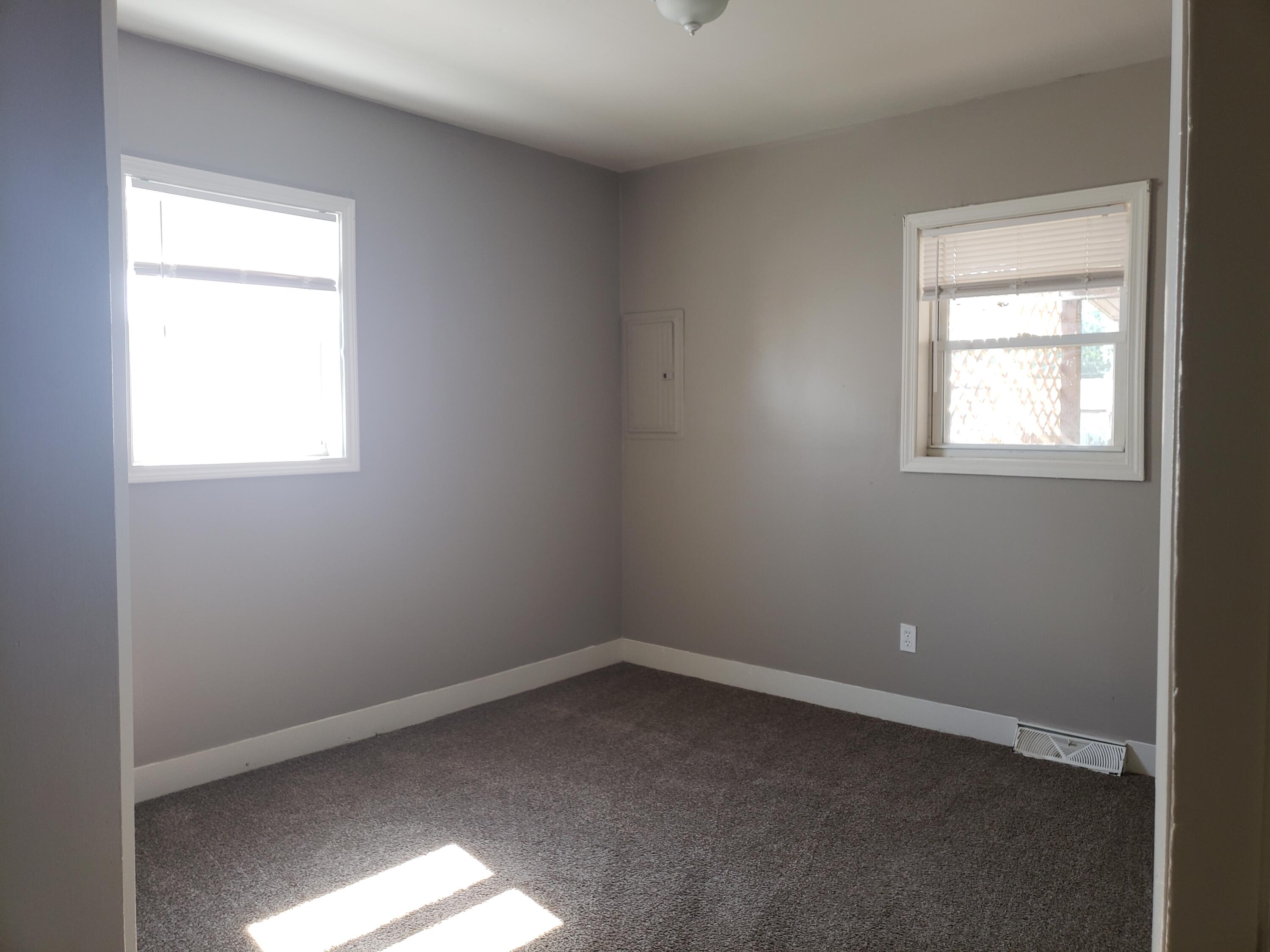 24641 Beverly Road Taylor, MI 48180 - Photo 9 of 14 20210610_103509