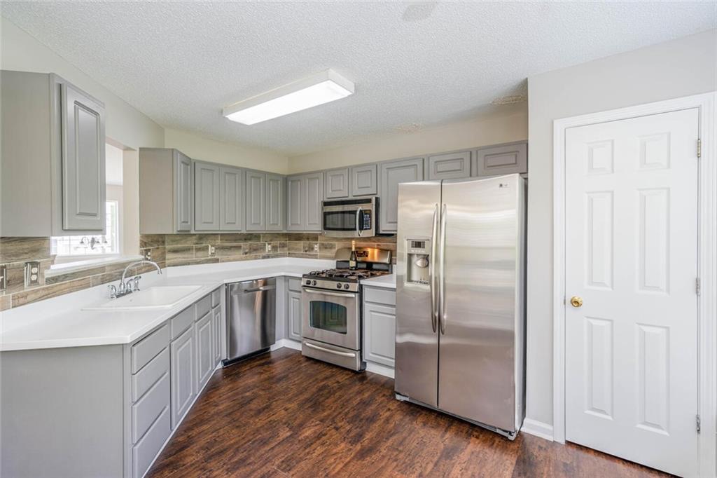 3272 Peach Court Acworth, GA 30101 - Photo 14 of 53