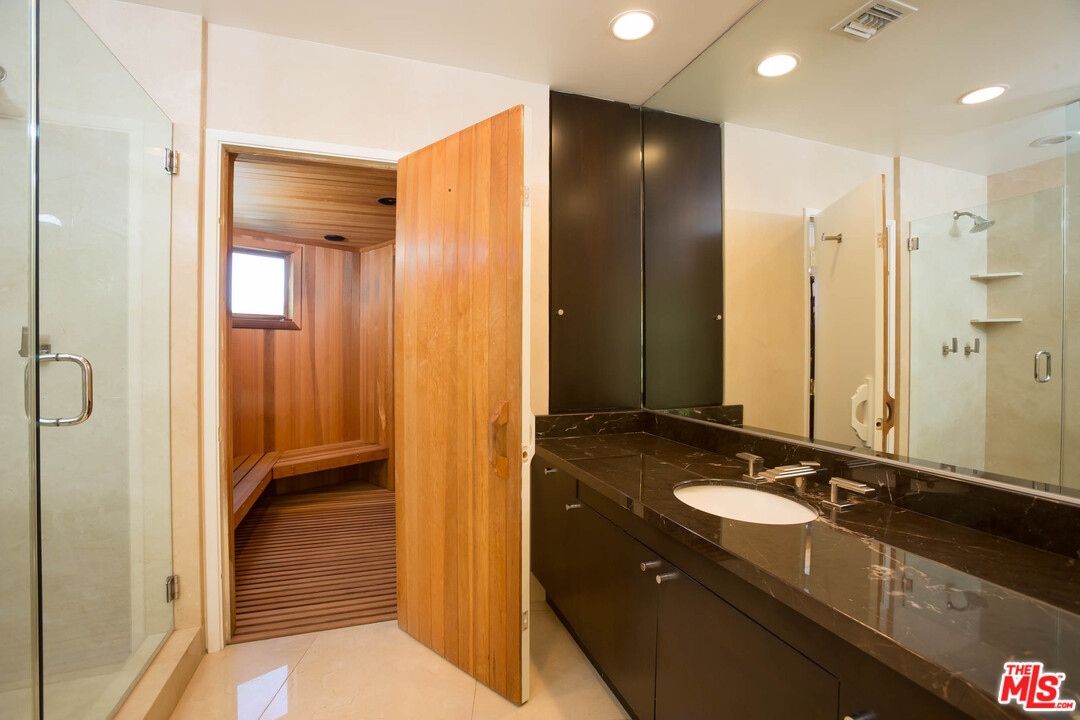 9504 Heather Road Beverly Hills, CA 90210 - Photo 18 of 31
