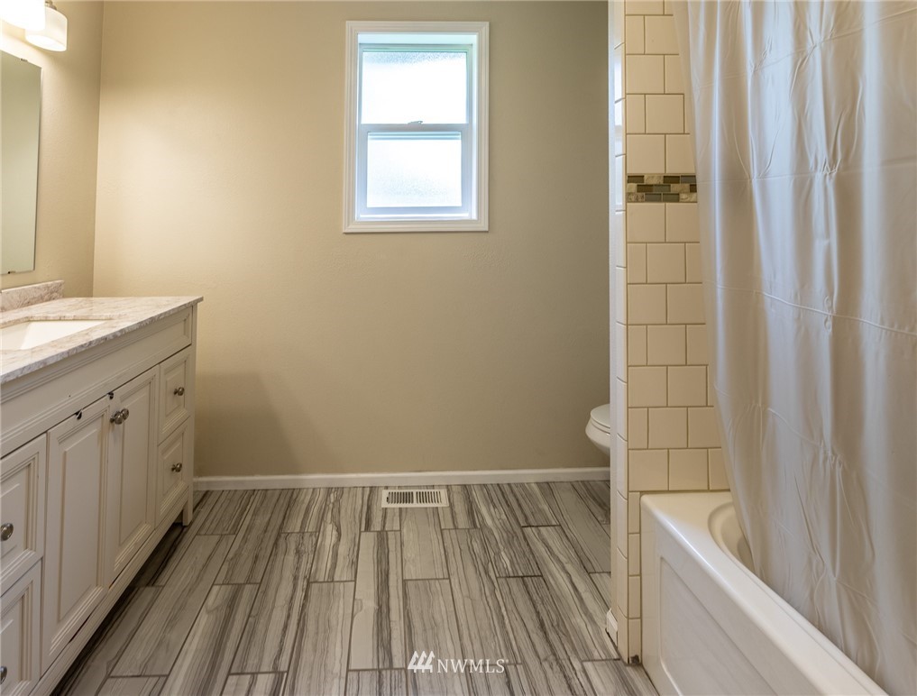 102 Springview Drive Lynden, WA 98264 - Photo 13 of 20 Gallery Image 13