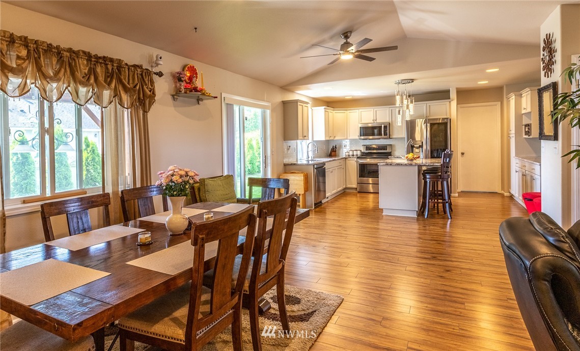 102 Springview Drive Lynden, WA 98264 - Photo 8 of 20 Gallery Image 8