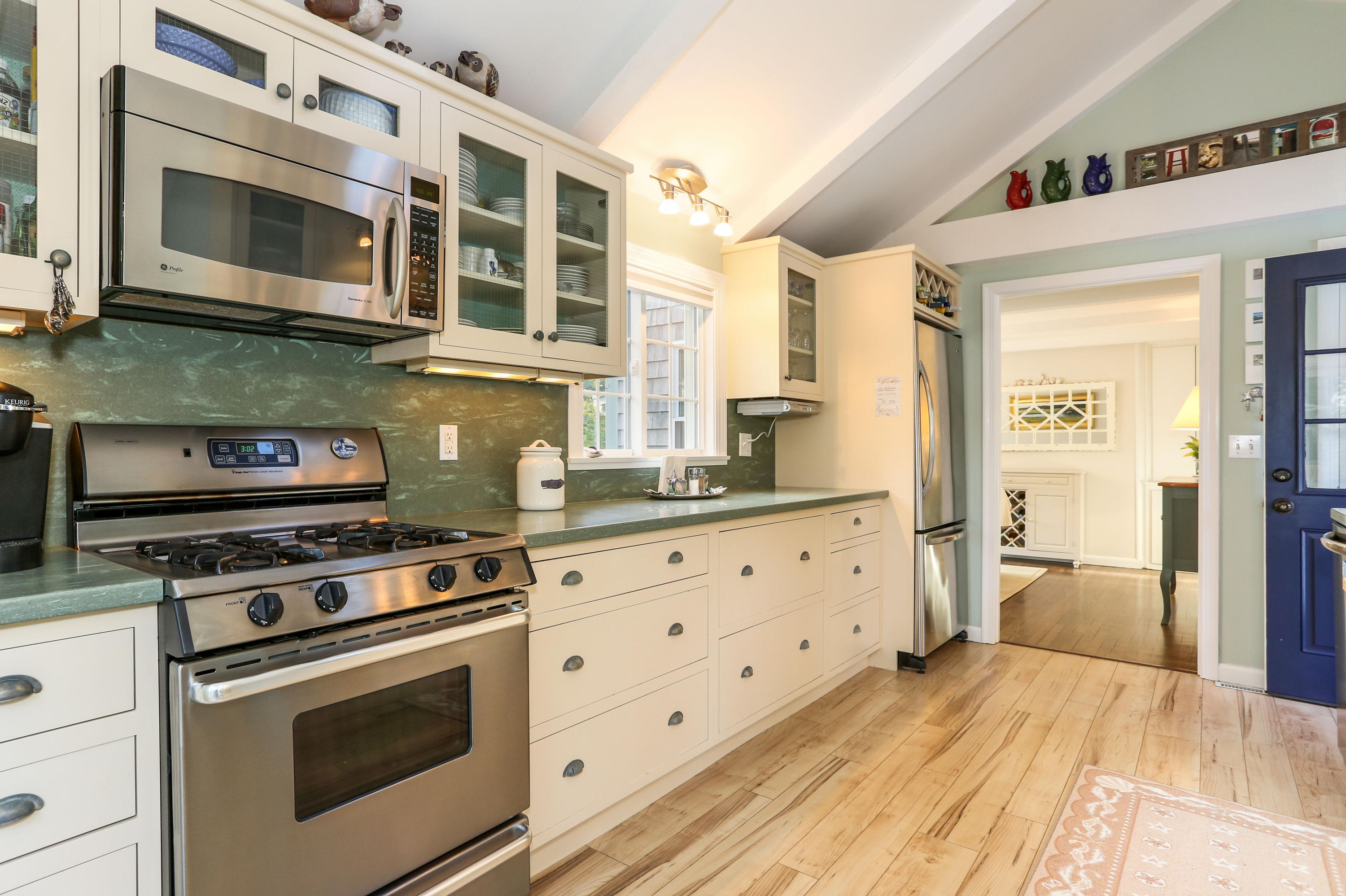 335 Mary Chase Road Eastham, MA 02642 - Photo 12 of 35 335MarLR-16