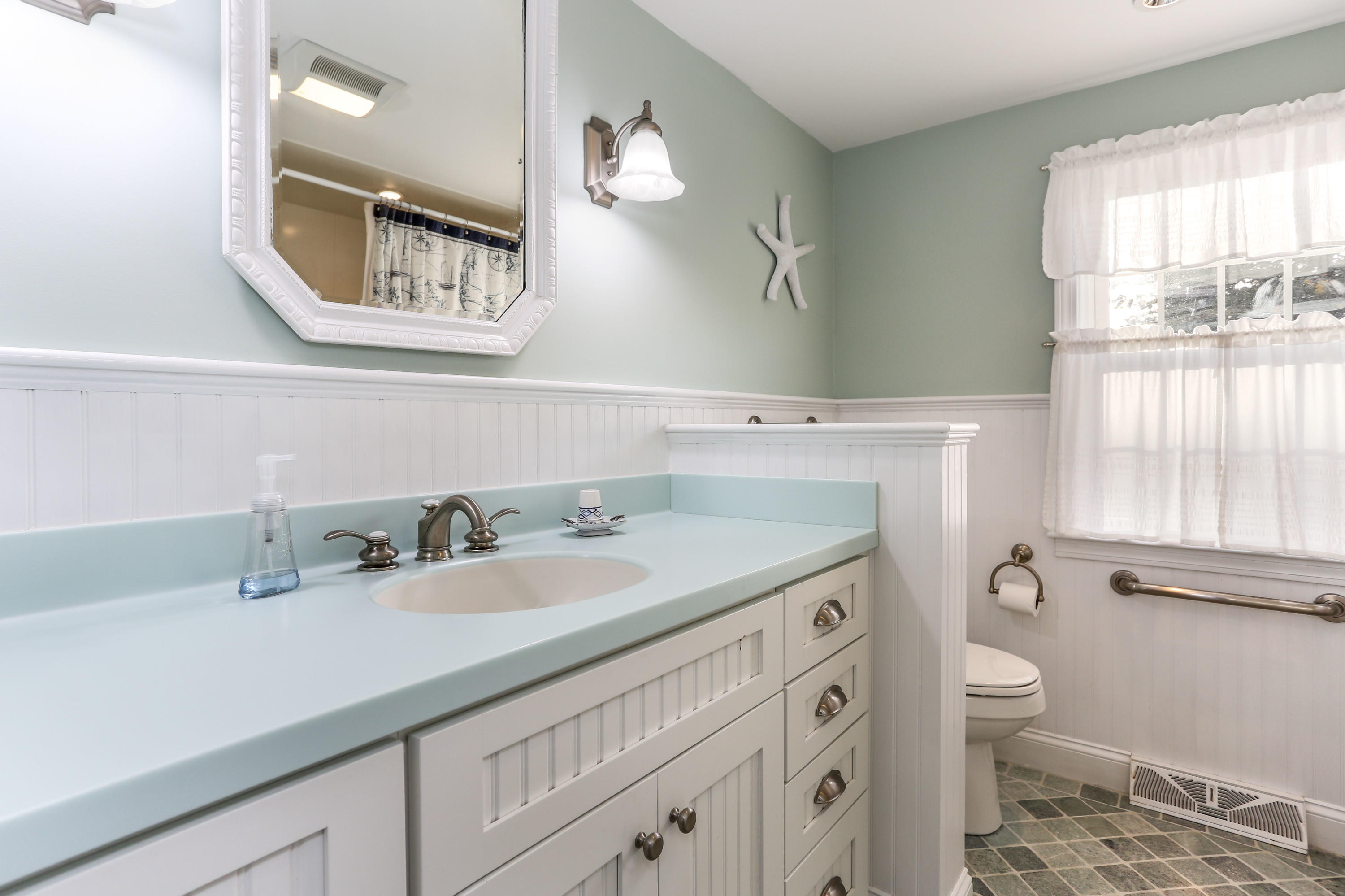 335 Mary Chase Road Eastham, MA 02642 - Photo 26 of 35 335MarLR-28