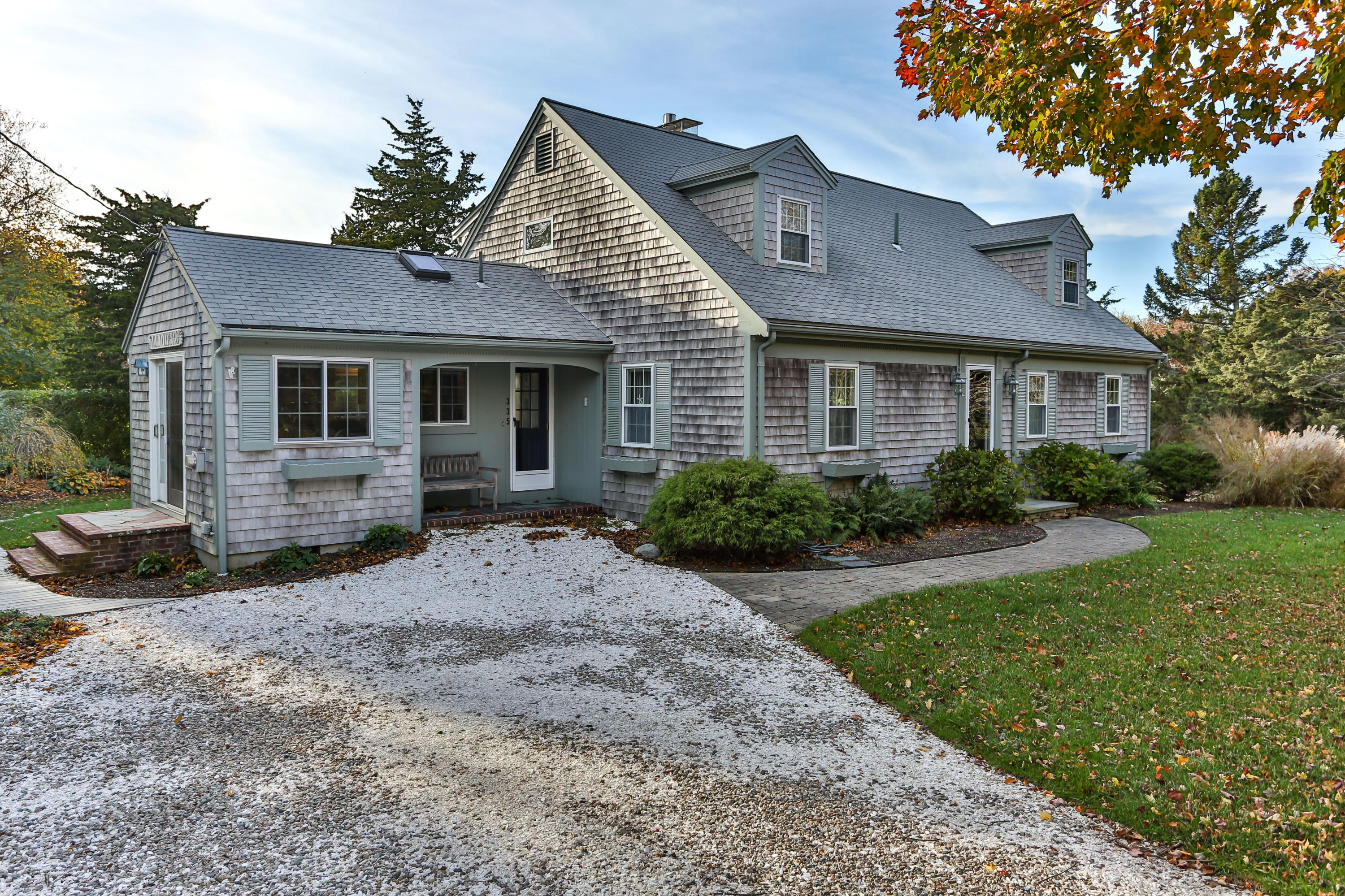 335 Mary Chase Road Eastham, MA 02642 - Photo 31 of 35 335MarLR-1