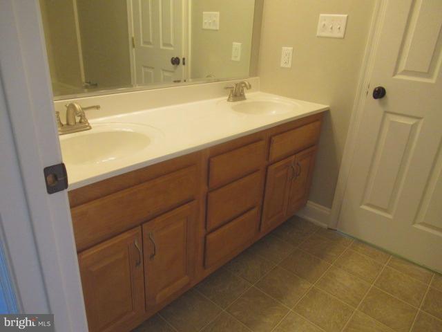 26806 Three Notch Road Mechanicsville, MD 20659 - Photo 3 of 24 Bath