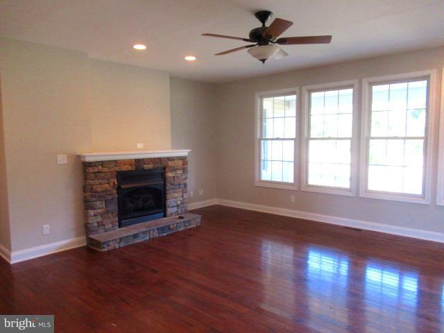 26806 Three Notch Road Mechanicsville, MD 20659 - Photo 8 of 24 Family Room