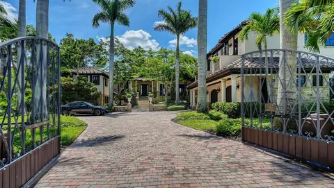 $7,995,000 | 265 Cedar Park Circle, Sarasota, FL 34242
