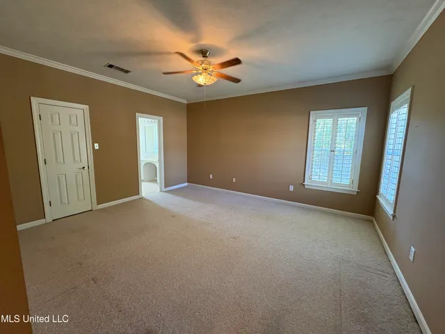 $309,900 | 570 Spring Lake Drive, Pearl, MS 39208