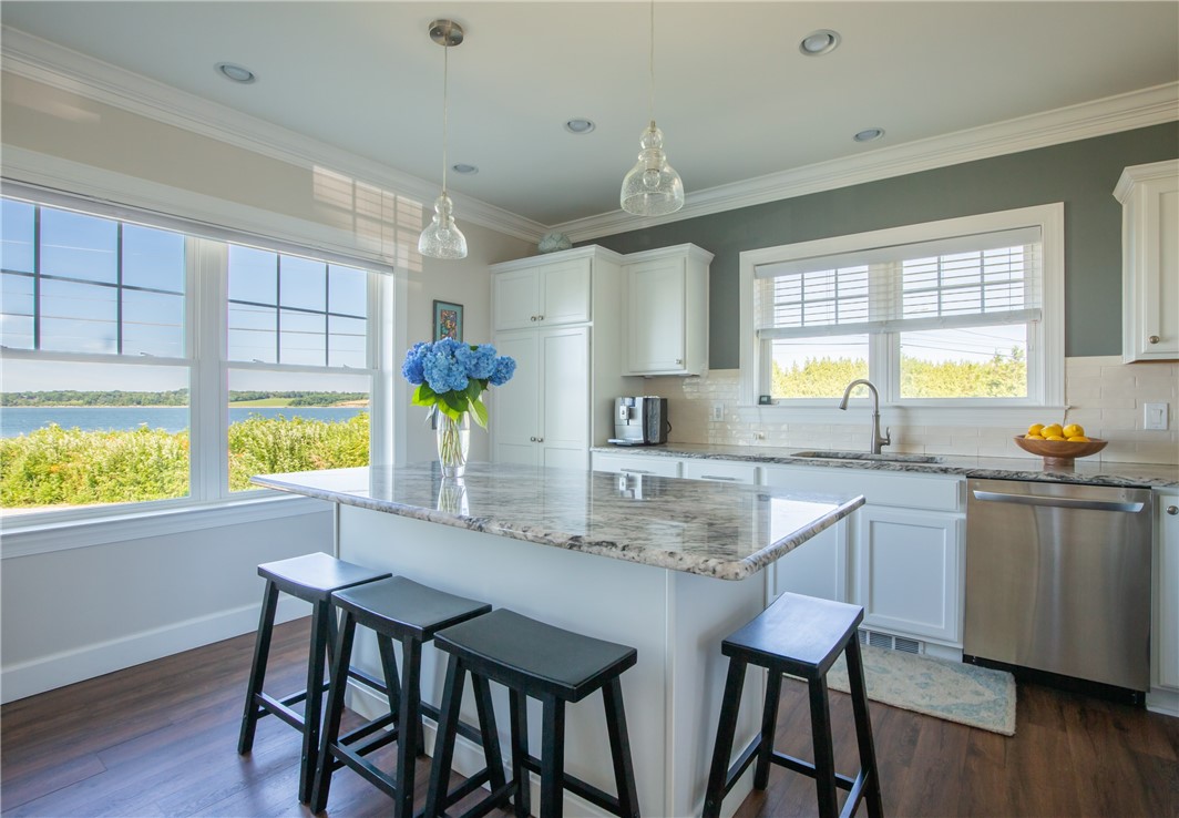 292 High Hill Road Tiverton, RI 02878 - Photo 5 of 46