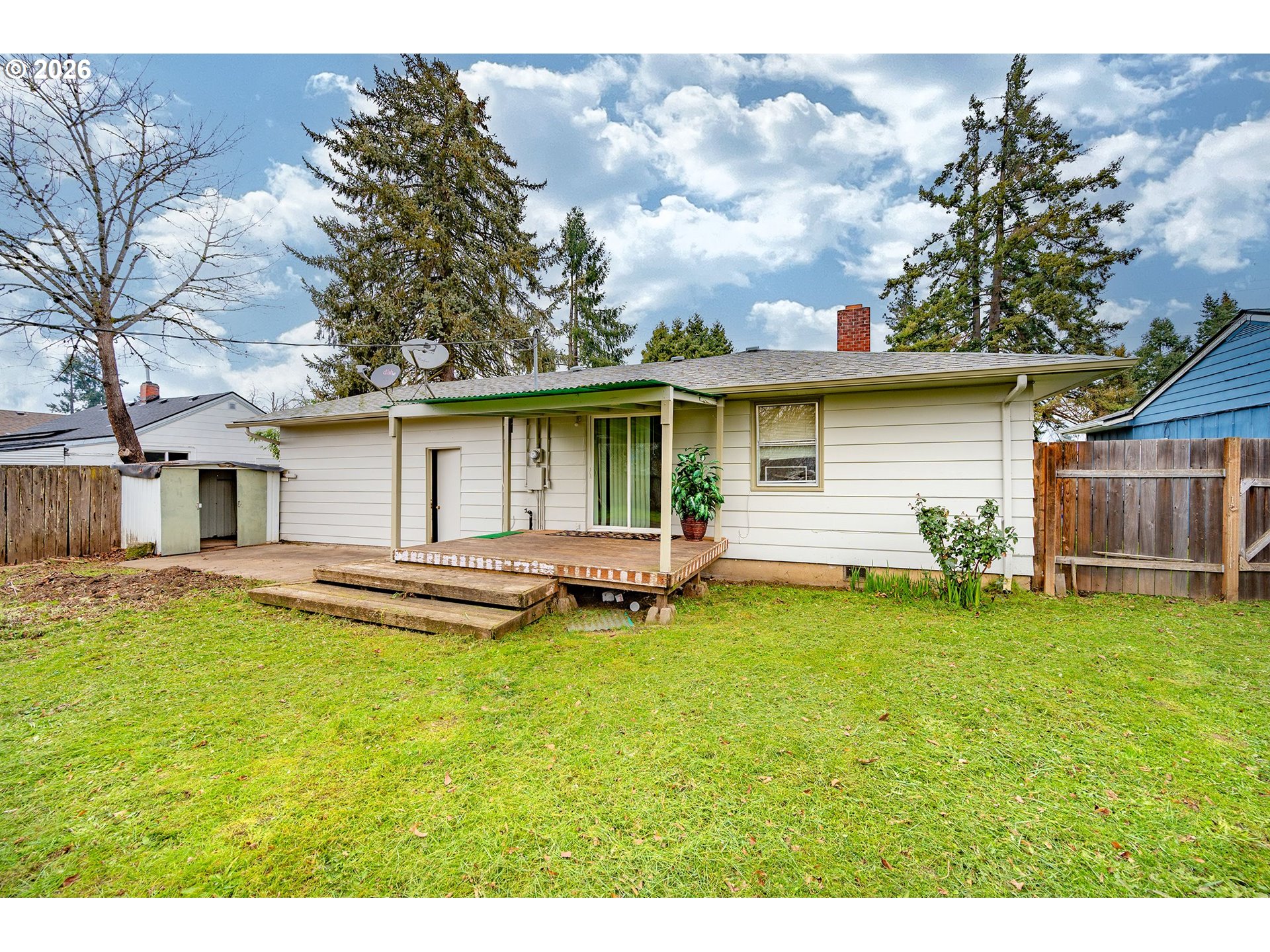 2495 G Street Springfield, OR 97477 - Photo 37 of 43