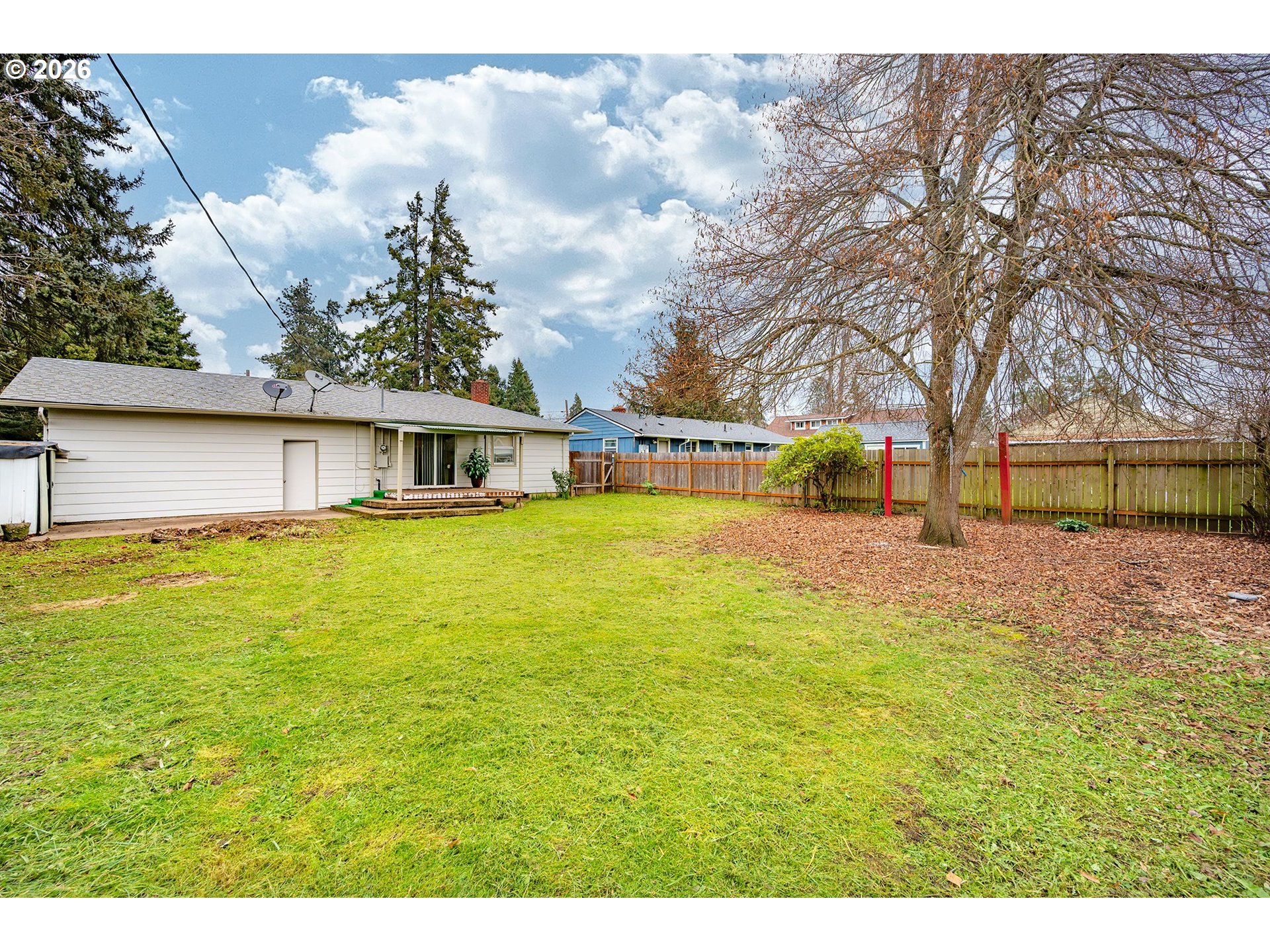 2495 G Street Springfield, OR 97477 - Photo 38 of 43