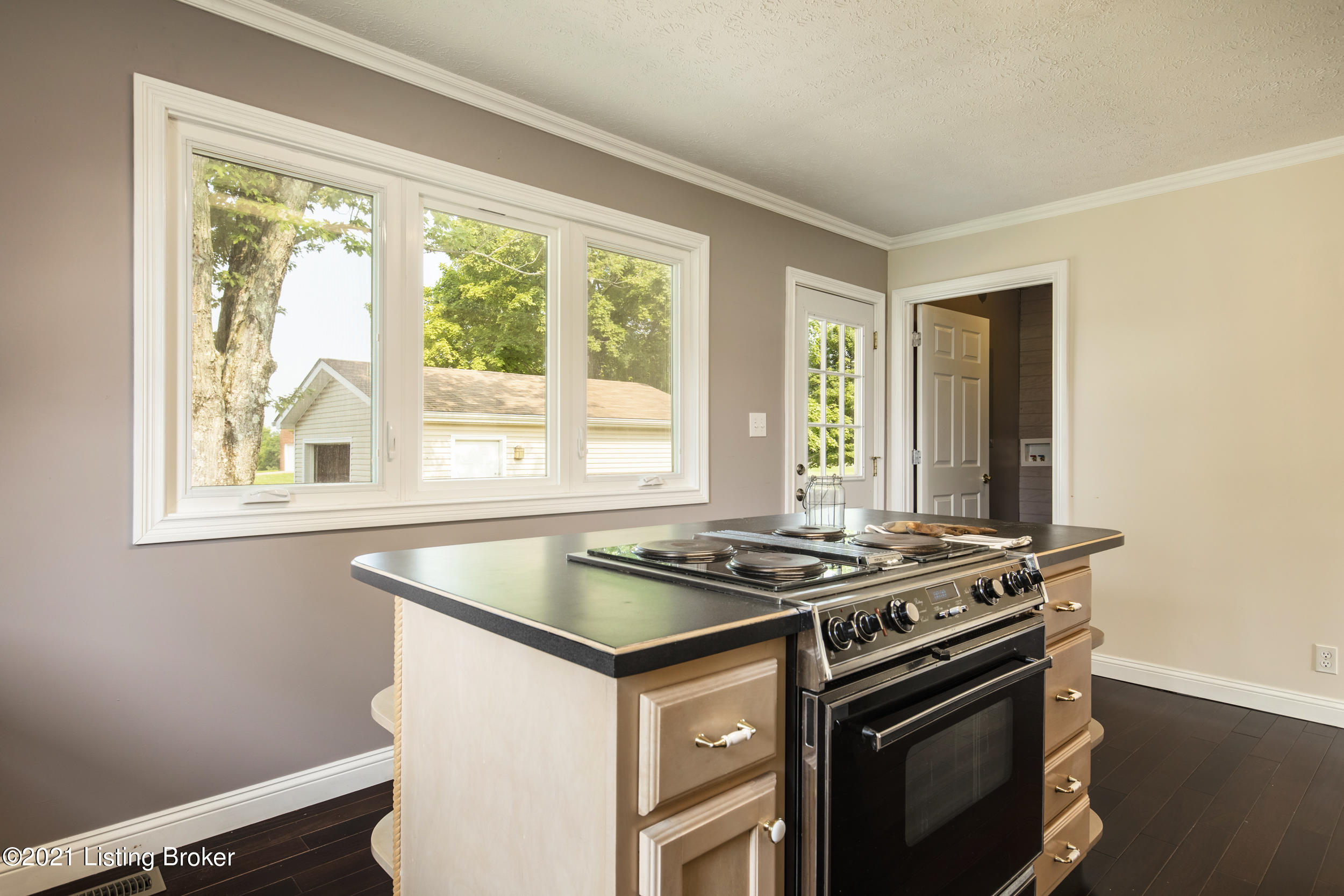 635 Brownsboro Road Pendleton, KY 40055 - Photo 13 of 28 13-kitchen