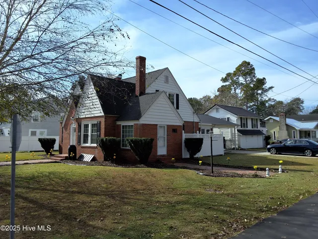 $259,900 | 215 North Elm Street, Chadbourn, NC 28431