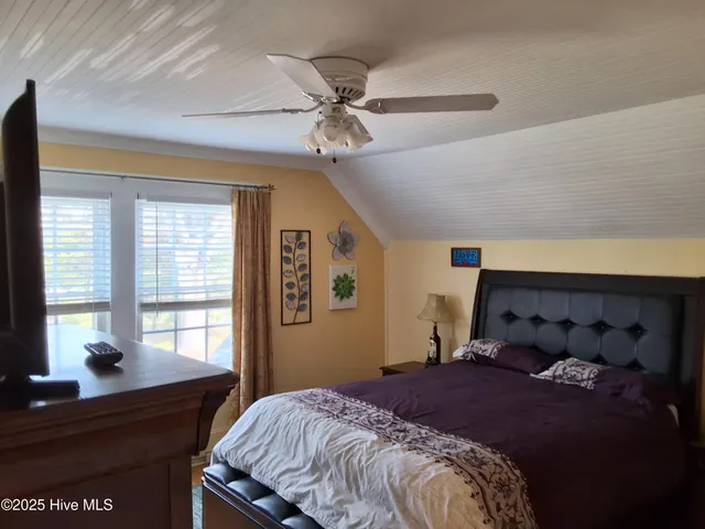 $259,900 | 215 North Elm Street, Chadbourn, NC 28431