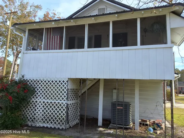 $254,900 | 215 North Elm Street, Chadbourn, NC 28431