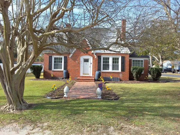 $254,900 | 215 North Elm Street, Chadbourn, NC 28431