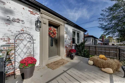 $227,000 | 2825 Telegraph Road, St. Louis, MO 63125