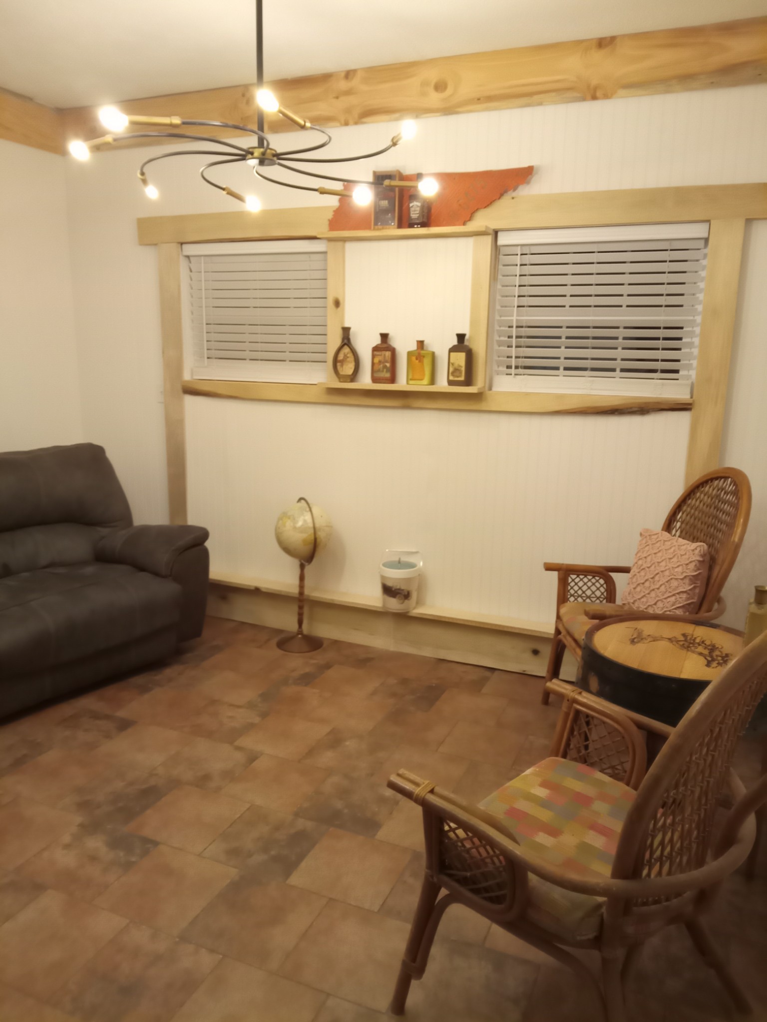 281 Myers Road Winchester, TN 37398 - Photo 19 of 31 a living room with furniture