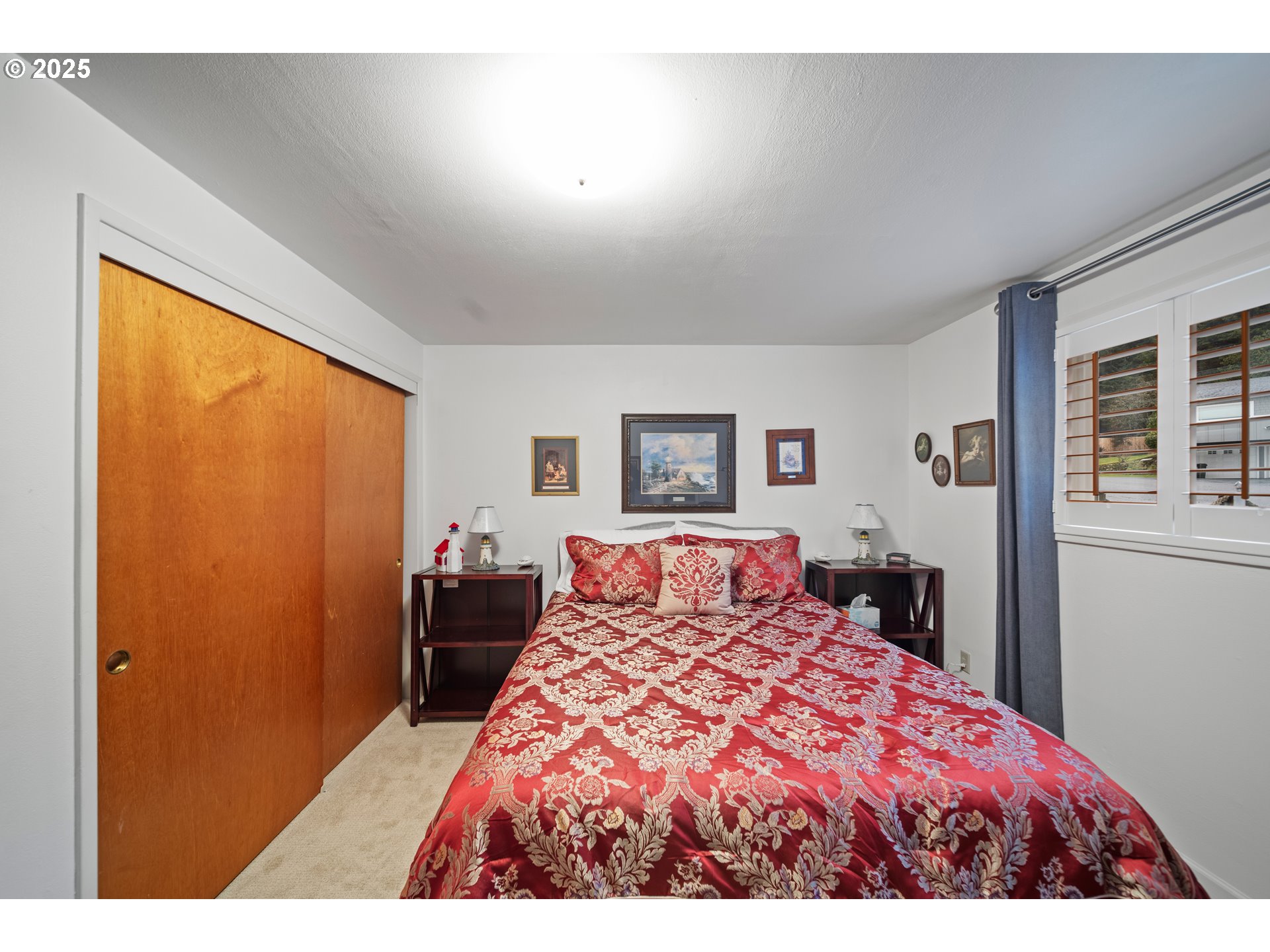 335 Sunset Drive Reedsport, OR 97467 - Photo 17 of 44 Bedroom