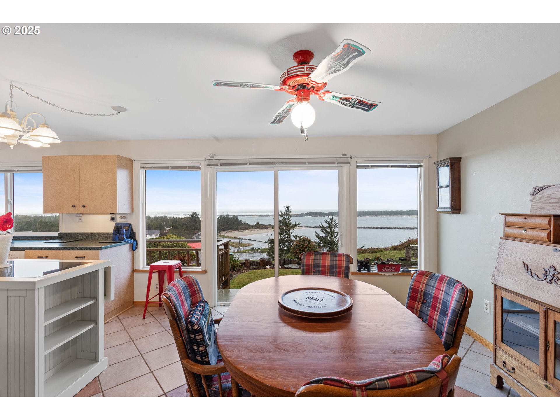 335 Sunset Drive Reedsport, OR 97467 - Photo 6 of 44 Dining Area
