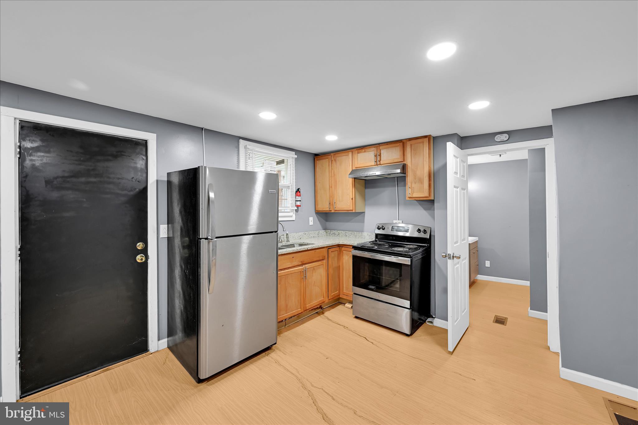 219 Walnut Street York, PA 17403 - Photo 21 of 33 Unit 2: Kitchen