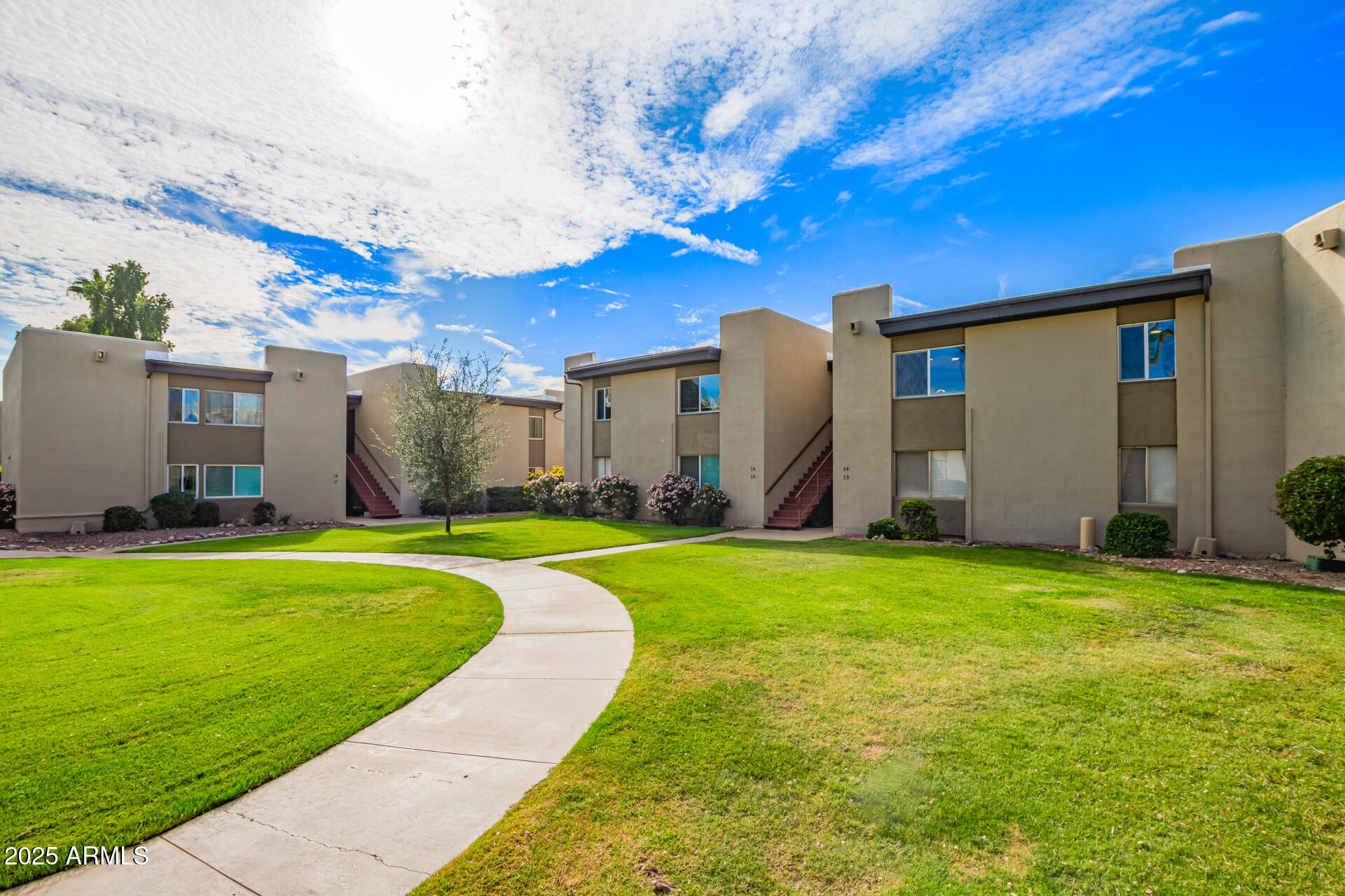 4201 East Camelback Road, Unit 14 Phoenix, AZ 85018 - Photo 26 of 26 a view of a back yard of the house