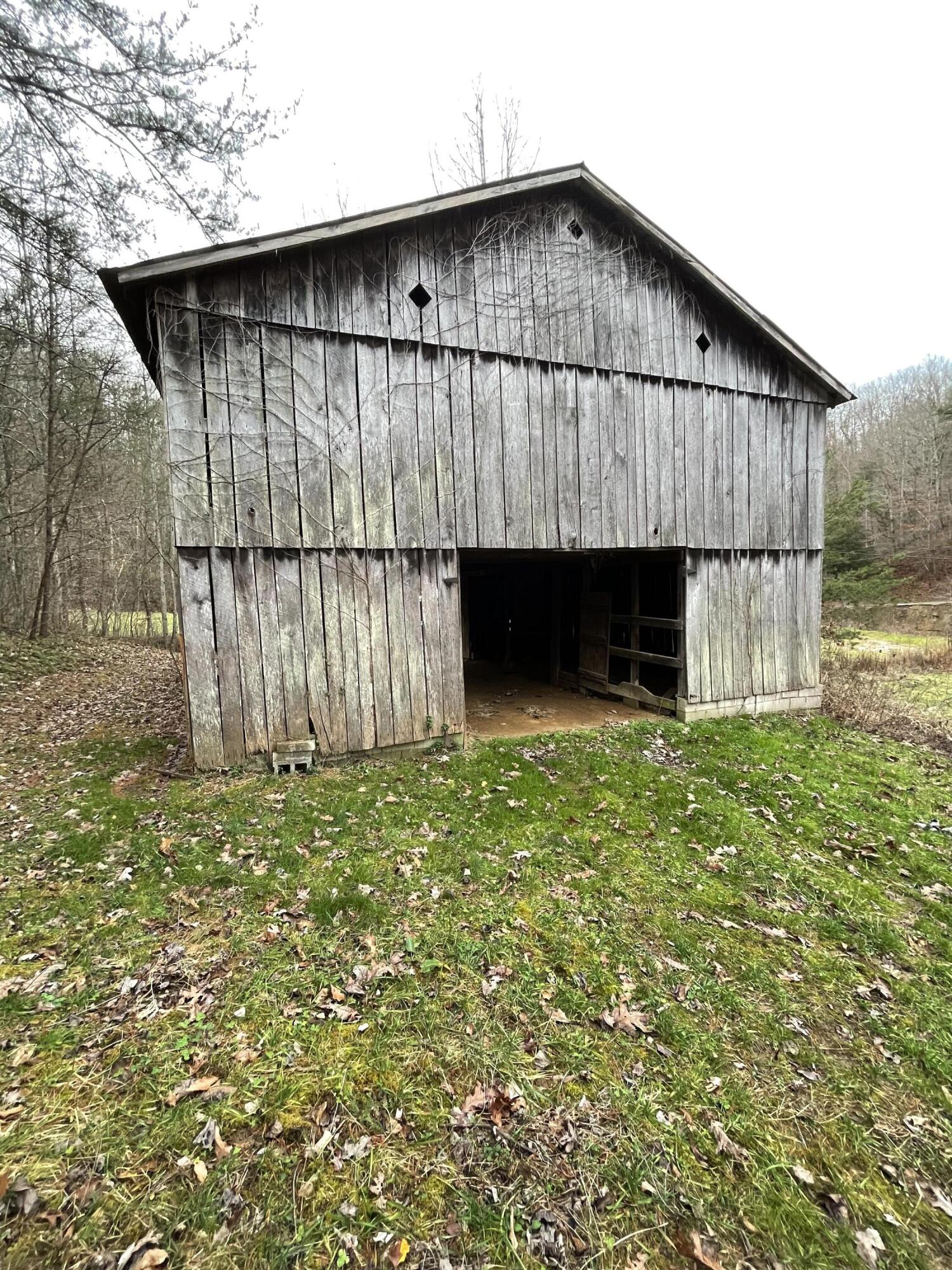 4617 Crane Creek Road Manchester, KY 40962 - Photo 33 of 53 067F30C3-E7C1-4271-9745-359D5A3BC8B2