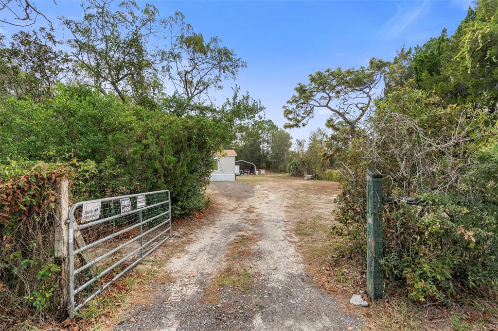 17736 Medley Avenue Spring Hill, FL 34610 - Photo 4 of 34