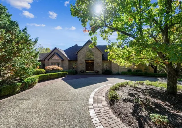 $589,000 | 255 East William Street, Indiana, PA 15701