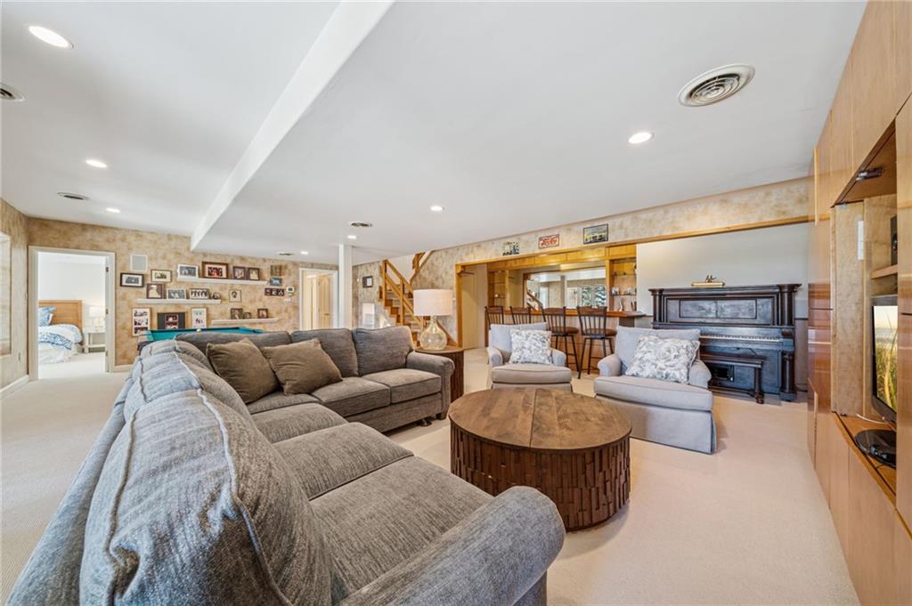 255 East William Street Indiana, PA 15701 - Photo 37 of 49