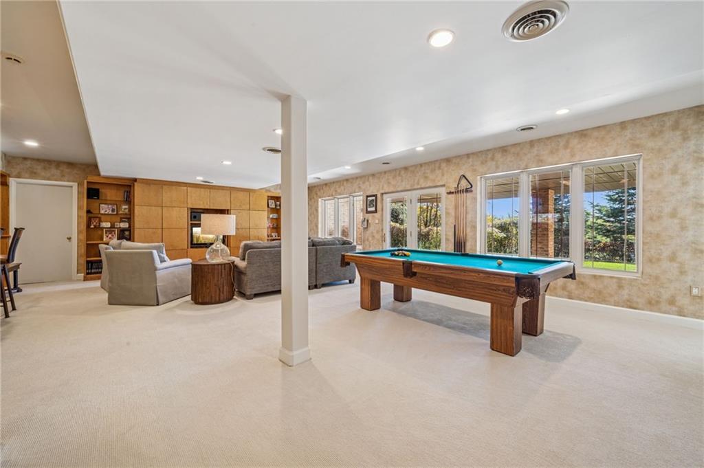 255 East William Street Indiana, PA 15701 - Photo 41 of 49