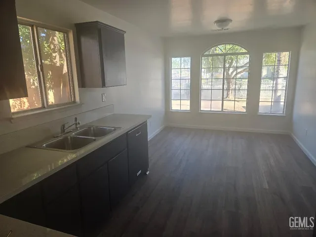 $359,500 | Undisclosed Address, Delano, CA 93215