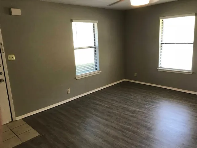 $1,350 | 118 Maple Street, Unit A, Arlington, TX 76011