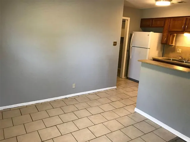 $1,350 | 118 Maple Street, Unit A, Arlington, TX 76011