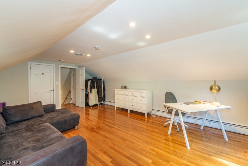 77 Hanover Road Mountain Lakes, NJ 07046 - Photo 26 of 36