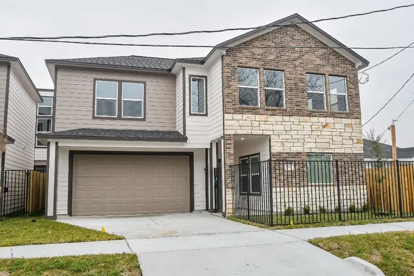 $2,200 | 2309 Gagne Street, Houston, TX 77020