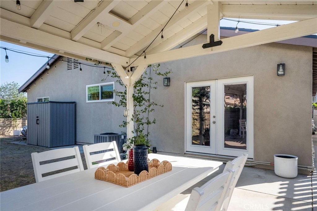 25302 Vía Ramon Valencia, CA 91355 - Photo 33 of 40 Outdoor Covered Patio
