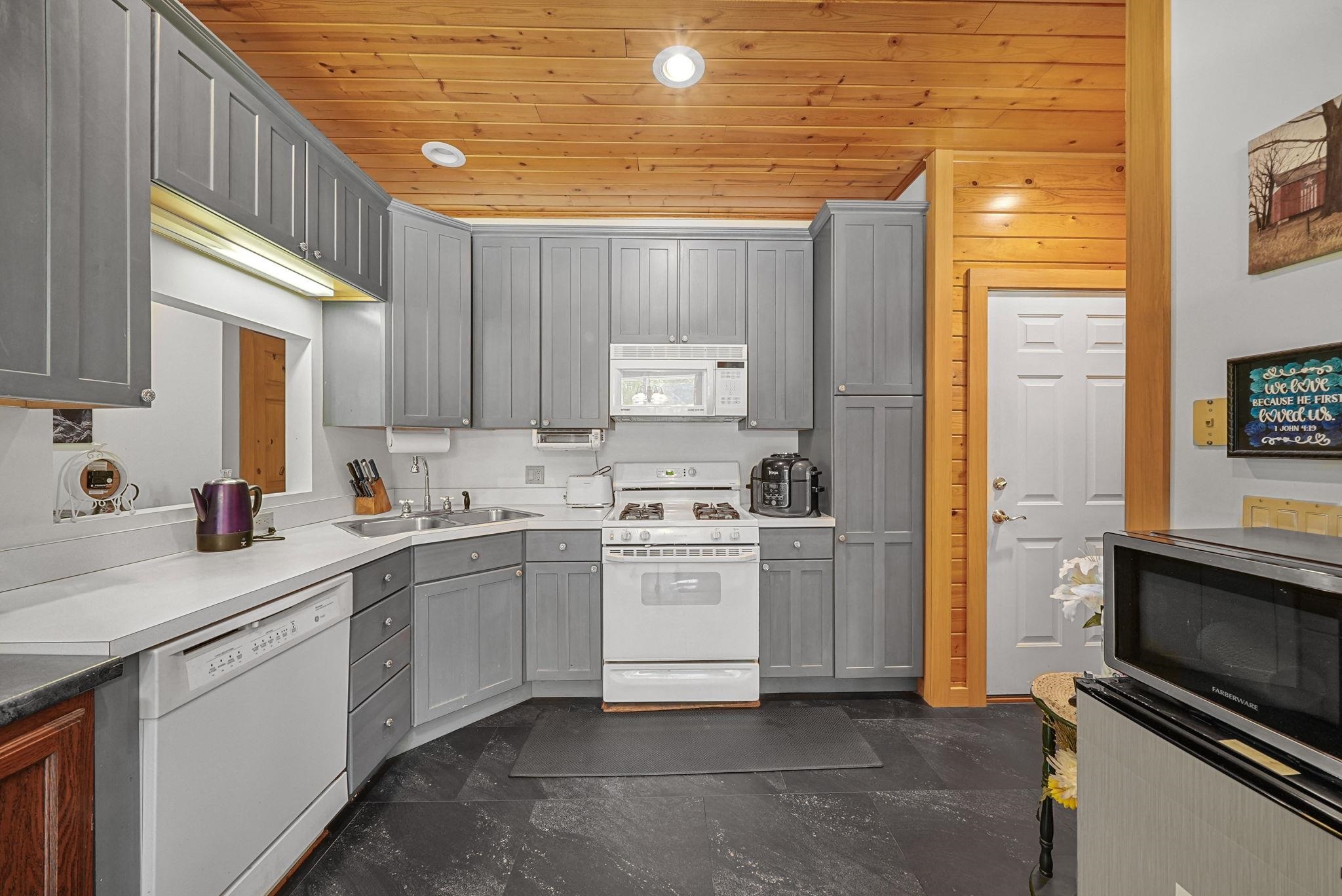 9650 Silny Road Interlochen, MI 49643 - Photo 24 of 40