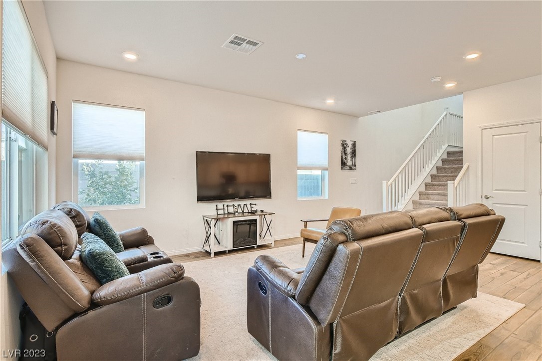 2890 Timber Country Road North Las Vegas, NV 89086 - Photo 8 of 28