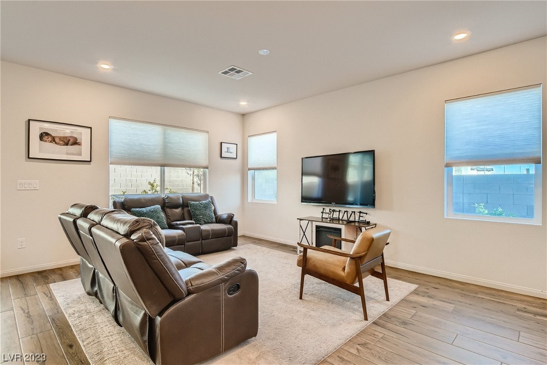2890 Timber Country Road North Las Vegas, NV 89086 - Photo 9 of 28